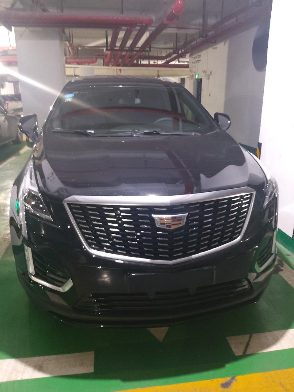 凯迪拉克xt5-刚提的2020款XT5、奔着它带(主动刹车)去的，可是提回来试了一下、好象没这个功能、四S店售后技术员告诉我、行驶当中40码内开车门试一下如带这功能的就会自动刹车、我试了几次都没有这功能、是什么原因？明明四驱技术行的带这功能、怎么会不行呢？求告知！！！