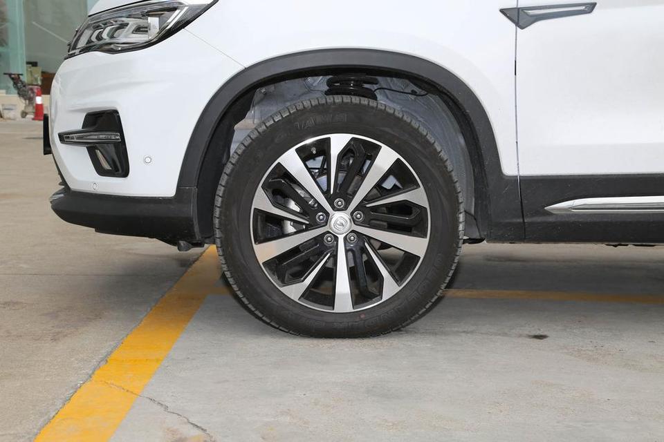 长安cs75-18款新cs75前刹车盘为什么那么小？看着一点也不大气