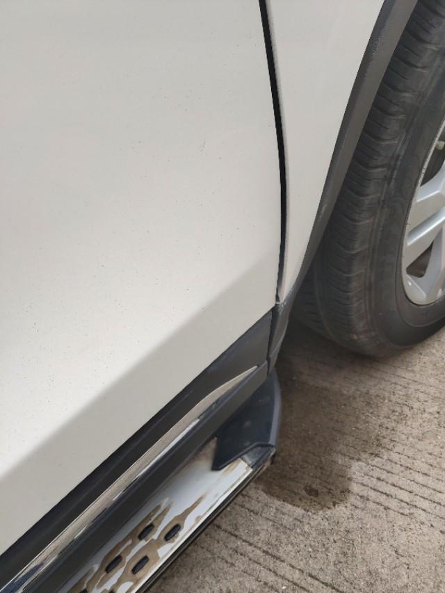 长安cs75-这个车07年7月份的现在卖6800贵吗？才跑11300公里有碰个见下图
