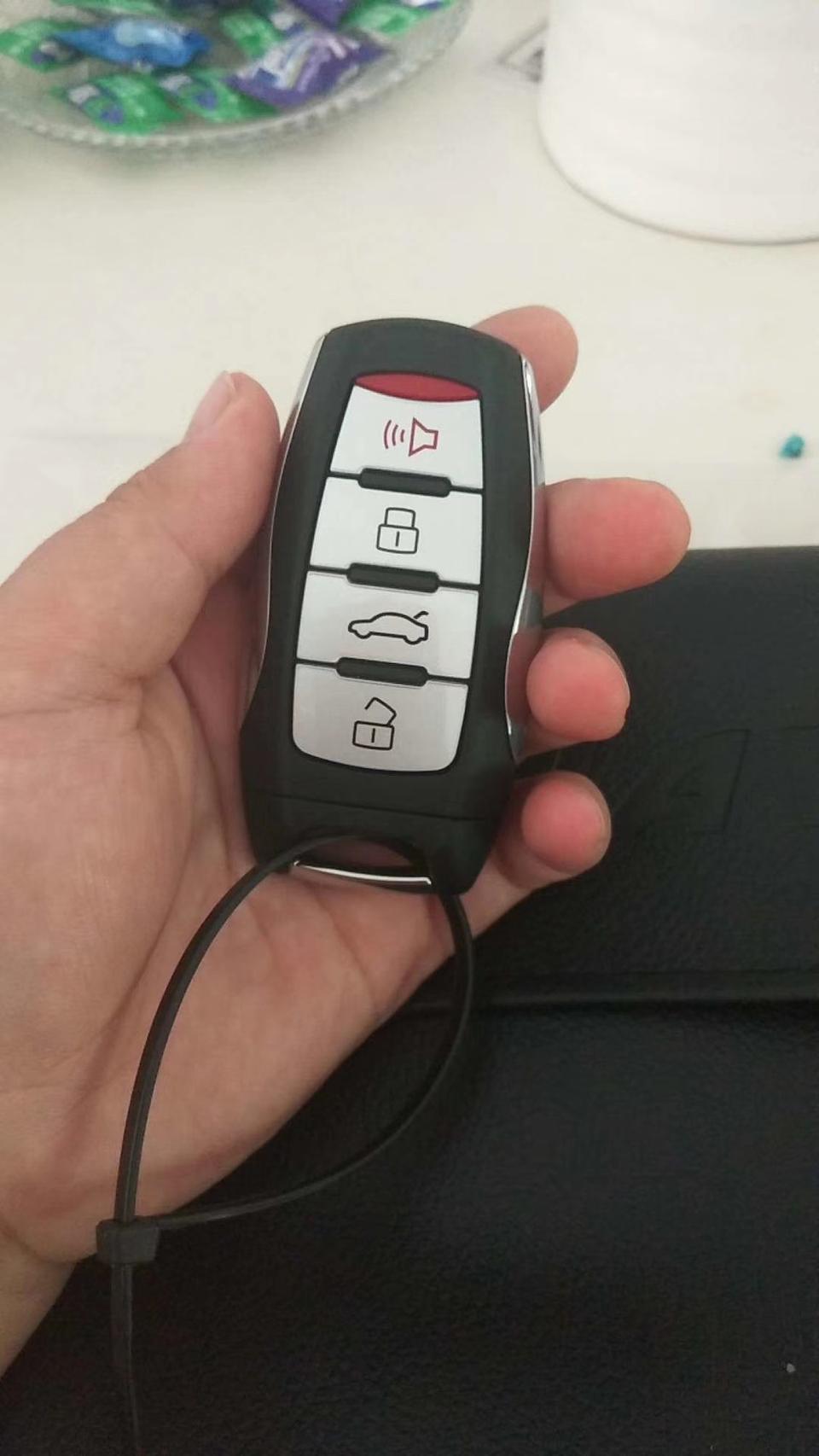 哈弗m6-今天刚提的车，挂上四 五 六档之后猛给油会没反应，必须轻踩油门，但前三个档又不会出现这样的情况，本人小白，