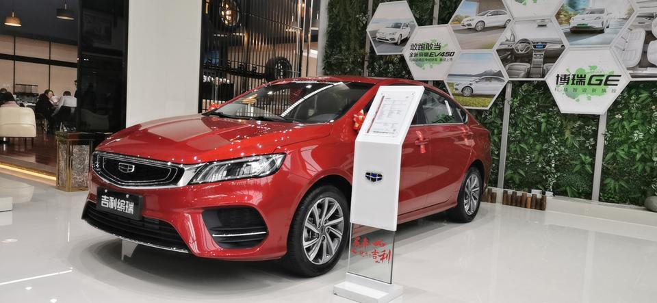 缤瑞缤致版99800优惠14000  裸车85800   贷款5万    利息2年1万   利息 高吗