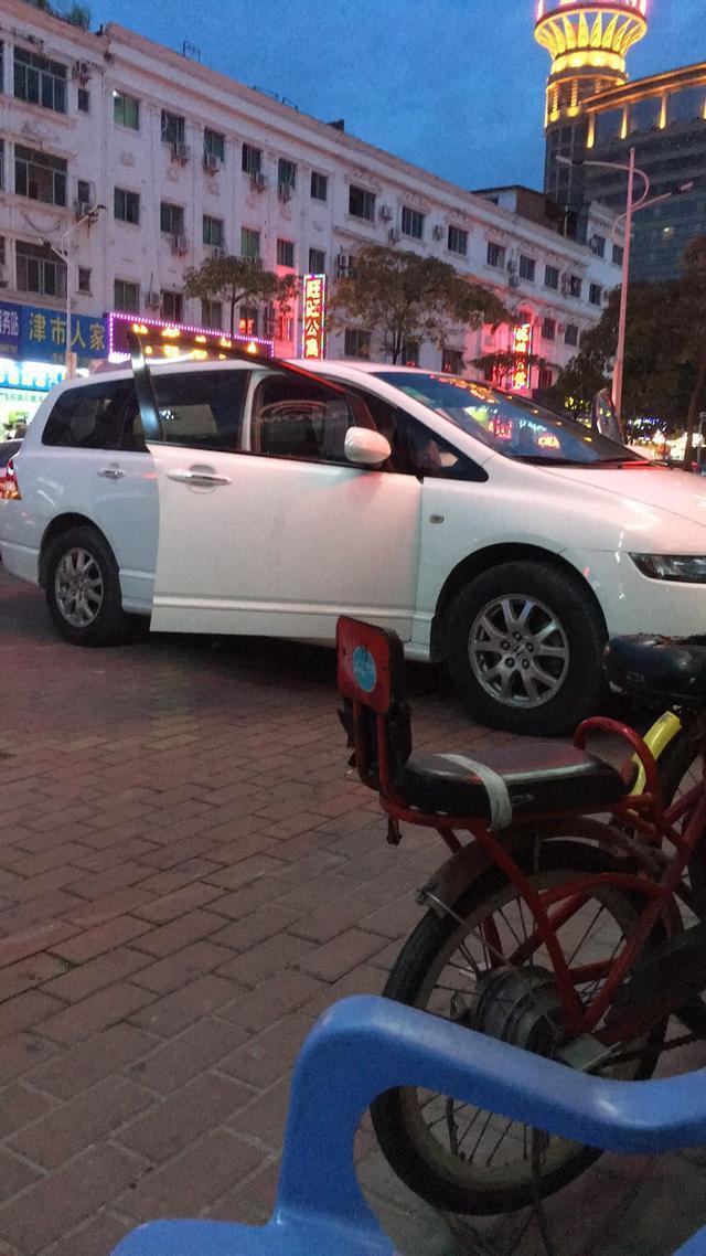 奥德赛-大家看看这是什么车？想买二手车价格如何？