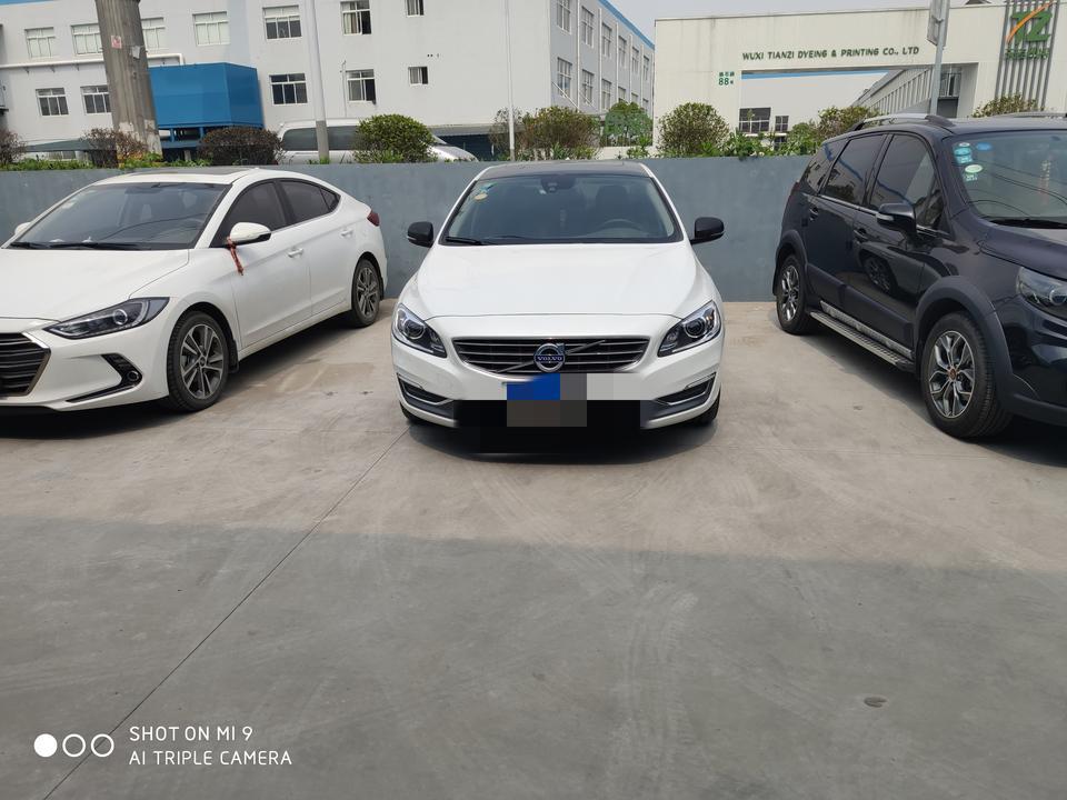沃尔沃s60-s60L过稍微差一点的路感觉底盘或者减震有点松散 像咕噜咕噜的声音  是都这样吗