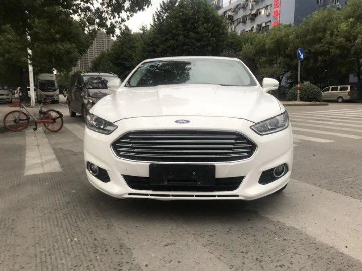 13款  蒙迪欧  2.0   保养换什么机油最合适？平时很少开。