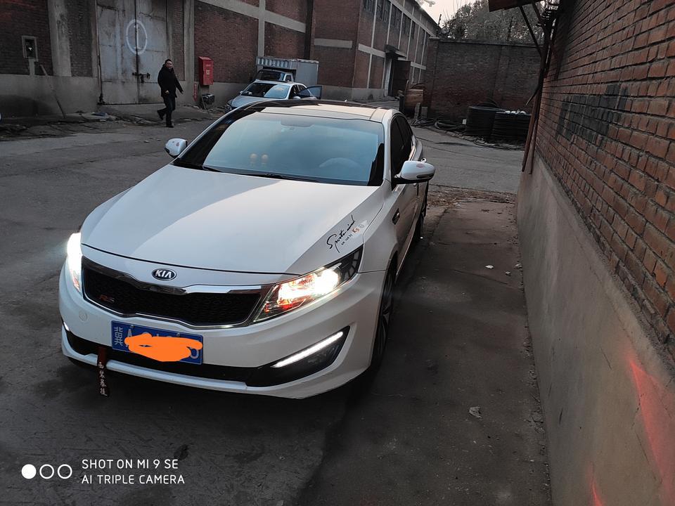起亚k5-2.0K5，市里开，不算很堵车，油耗12个，正常吗？