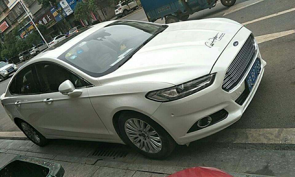 蒙迪欧-请问一般新车轮胎跑多少公里要换