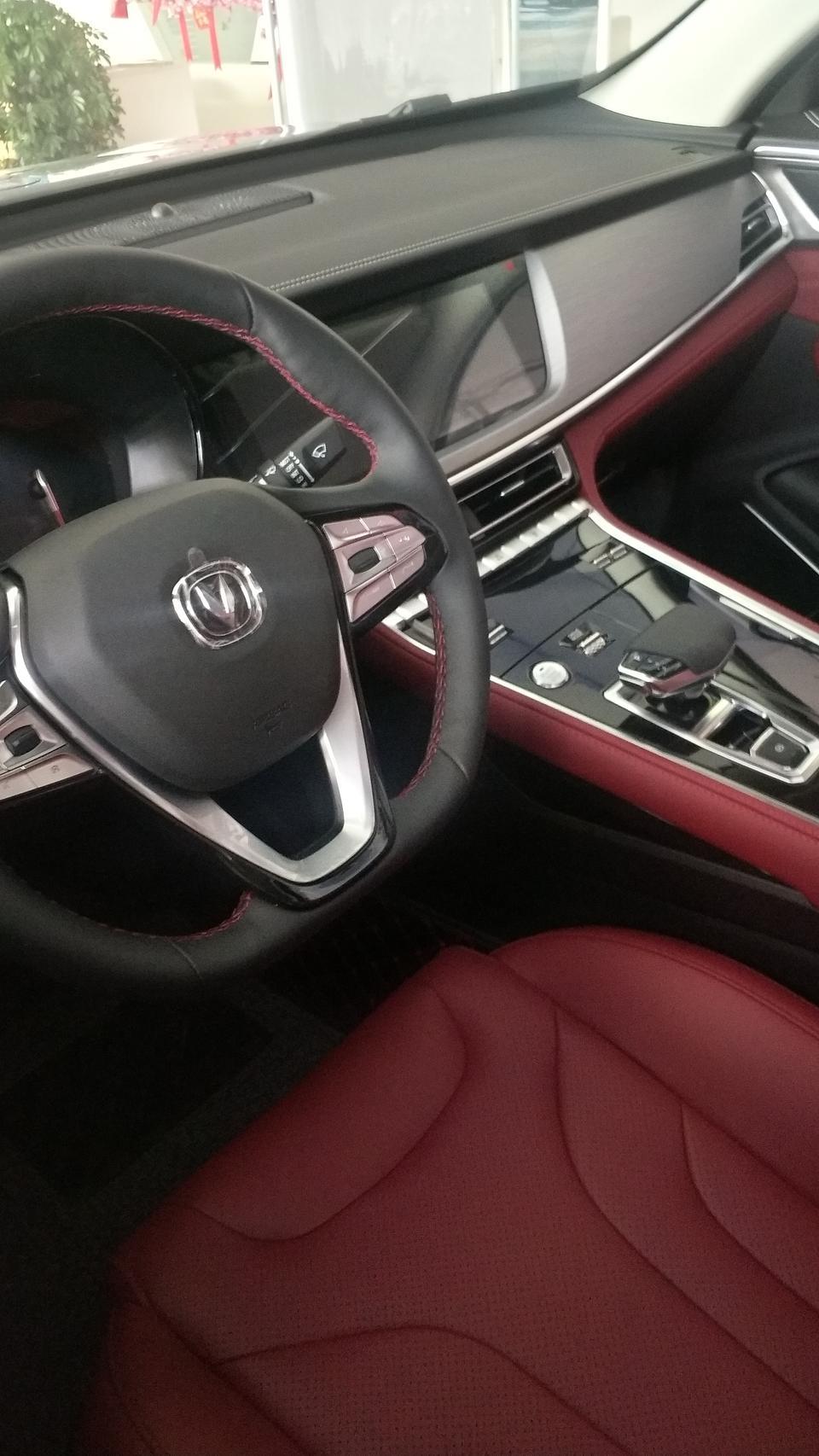 长安cs85 coupe-各位大神，请问长安cs85,2.0发动机可以用手动挡吗？听说是手自一体变速箱，谢谢