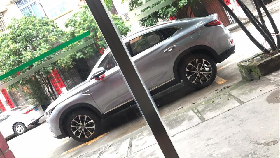 长安cs85 coupe-提车一个星期，动力颜值一流，每台车都有缺点优点，自己喜欢就好
