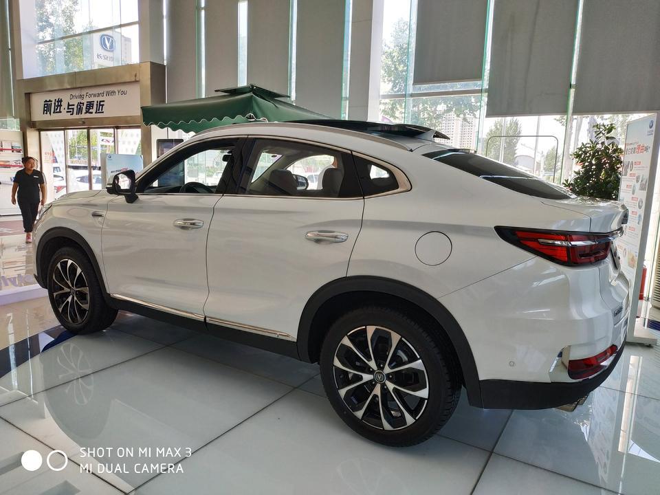 长安cs85 coupe-有没有85的星云紫的版本呀，实车照片，看中了白色，黑色，和星云紫三个颜色，纠结中