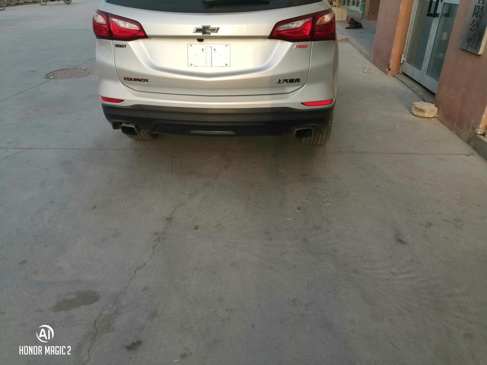 探界者-我的2.0TRS启动时冒黑烟，4儿子店说正常