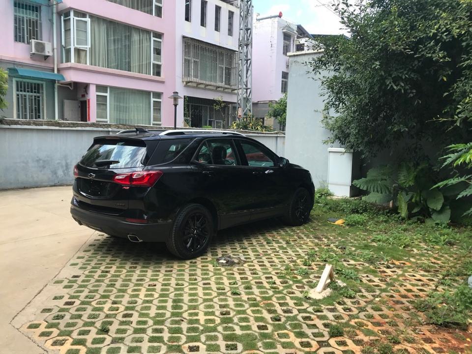 本人上周才提的探界者Rs，就在昨天遇到钥匙不能一键启动问题，说什么感应不到之类的问题，然后无奈只有弃车步行，饭后来开又好了。请问有哪位大神遇到过类似问题？