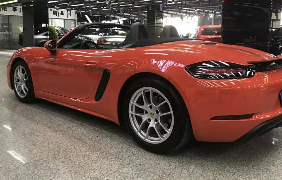 保时捷718 BOXSTER 17年上牌，公里数7000 原版原漆。这种车一般在多少钱可以买