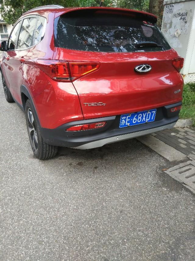 瑞虎7-好酷酷酷的。红红火火的。老虎。七。。轮毂漂亮吗？尾箱酷吗？