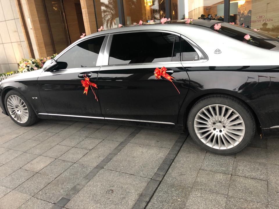 迈巴赫s级-迈巴赫这辆是真的V12吗？各位大神求解