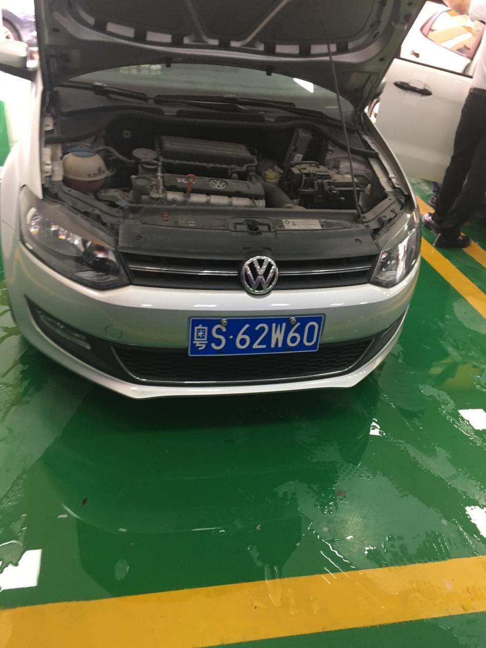 11年polo 1.4L   EA111能不能用5W30的机油听说会省油一些，目前跑了5.7W