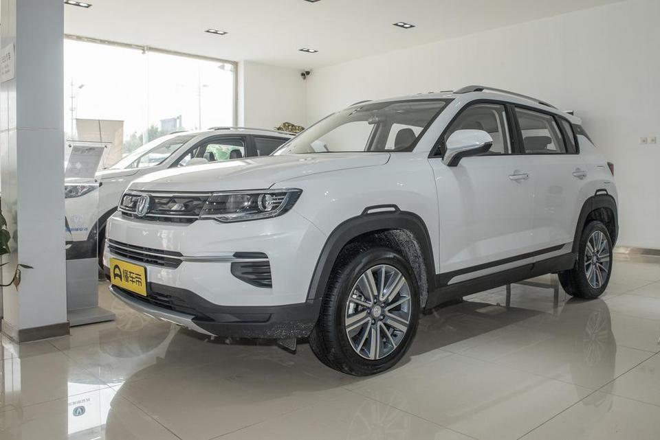 长安cs35 plus-长安CS35plus手动畅联版，分36期，月供1336，首付42000，车友们，你们觉得值得吗？
这个配置好不好？觉得购买吗？打算今明天提车，有知道的给我一个建议，可以吗？