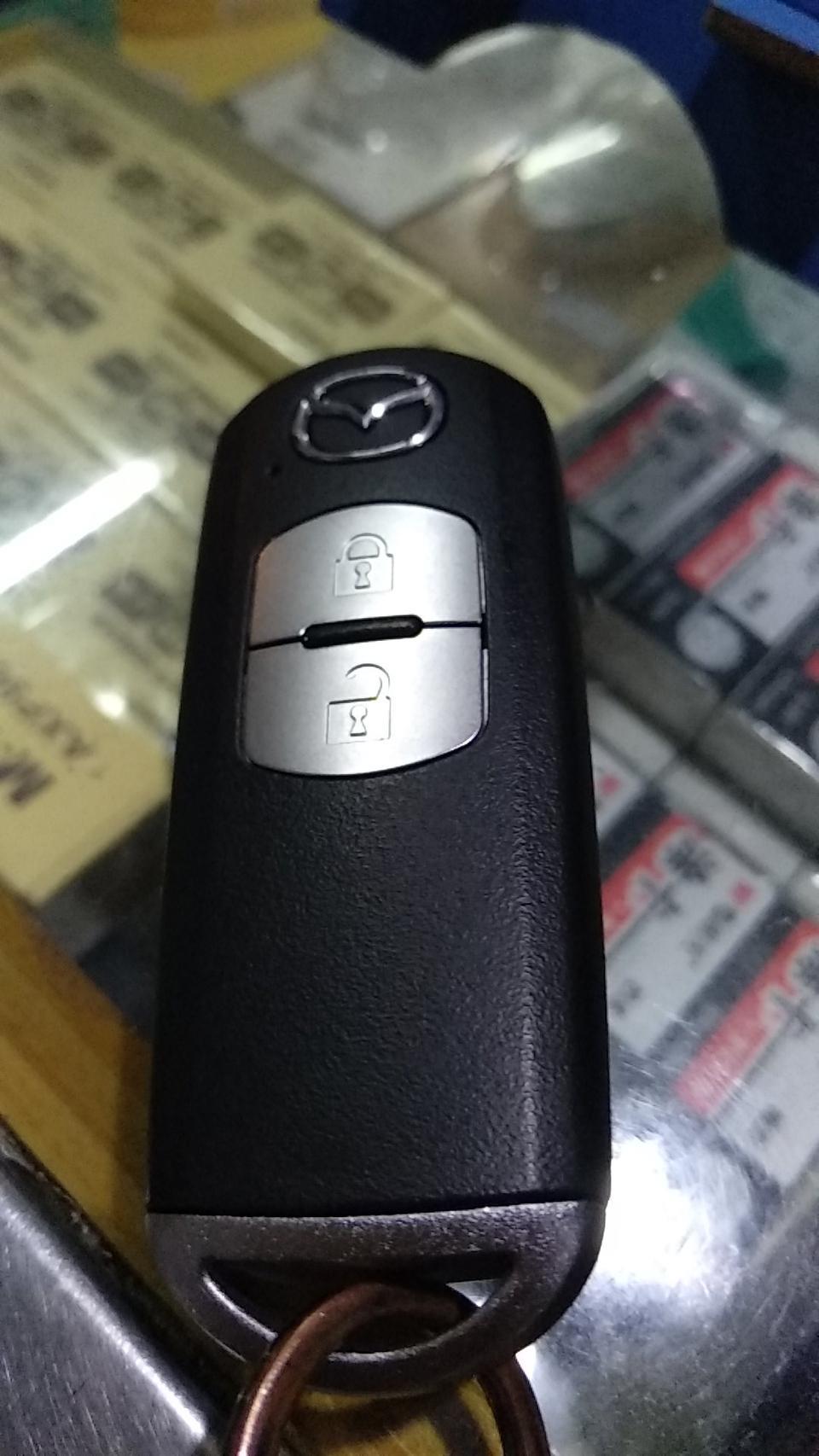 马自达cx-5-CX-5摇控器电池怎么换