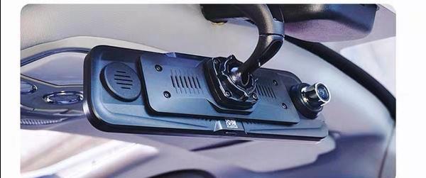 马自达cx-5-2.0两驱智享cx5,想装个前后双摄的行车记录仪，把原车车内后视镜换个支架(如下图）会影响其他的功能吗？比如感应雨刷之类的