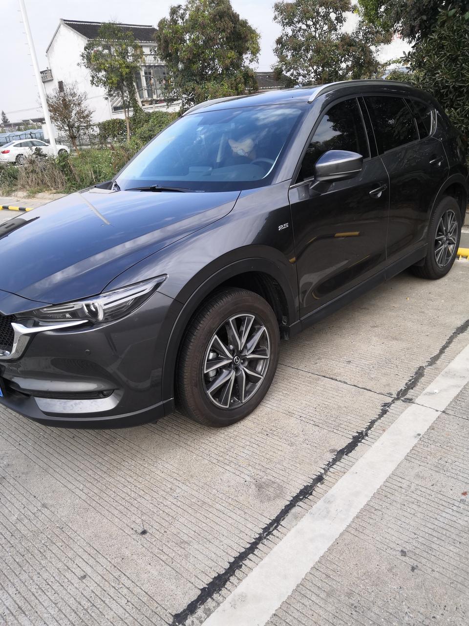 马自达cx-5-问一下各位车主，有没有遇到过路上行驶过程中松开油门，油门踏板有点弹簧回弹的声音，（不是每次都有，偶尔会有）希望得到大咖指点一下