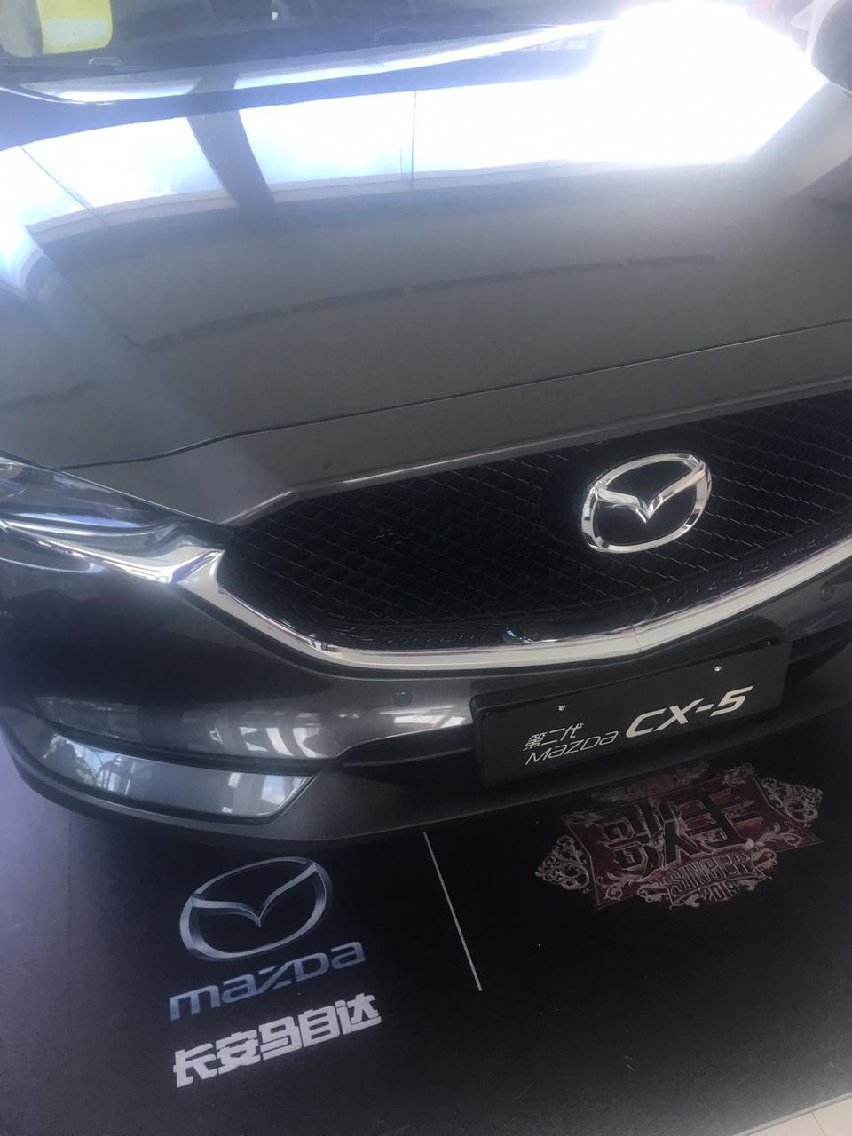 马自达cx-5-上海地区，2.5最低配，前天去看了，红色加3000.优惠21000.感觉还可以谈。目前自己心里没数了，哈哈，大概还能谈多少