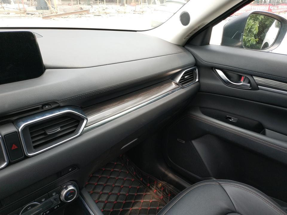 马自达cx-5-二代CX-5内饰的区别在哪里，2.0除了低配版的，其他叫运动内饰，2.5叫高级运动内饰，看了半天也没发现有什么不同，大神分解下。
