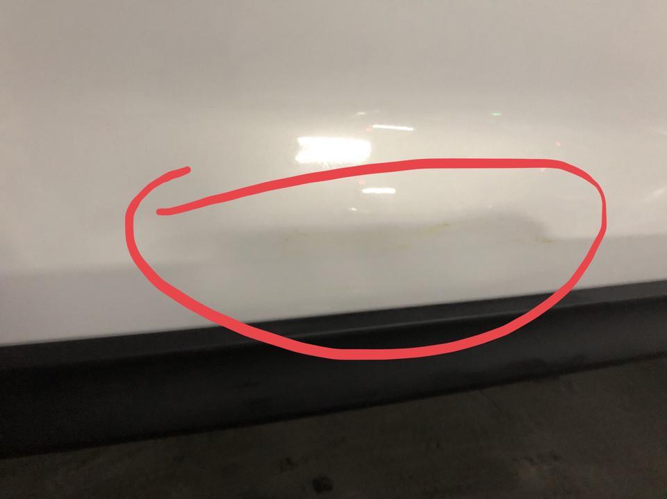 马自达cx-5-倒车蹭到一个桩，前门凹进去了一块，修复一下大概需要多少钱，强迫症难受啊，新车还没一周！