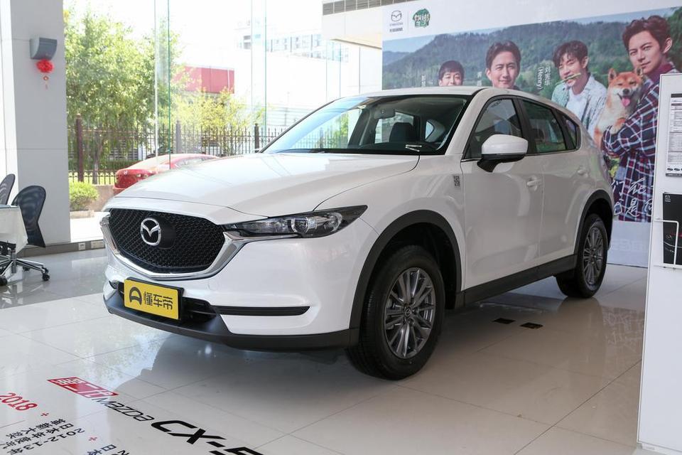 马自达cx-5-看了车好久了，目标一直在马自达上，最后确定在cx-5，各位车友大佬，能不能指导一下应该怎么优惠购买，如何选择配送，顺便介绍一下该车的优缺点，我是被外表吸引来的，属于爱车小白，配置之类的完全不懂，希望知道一番，感激不尽