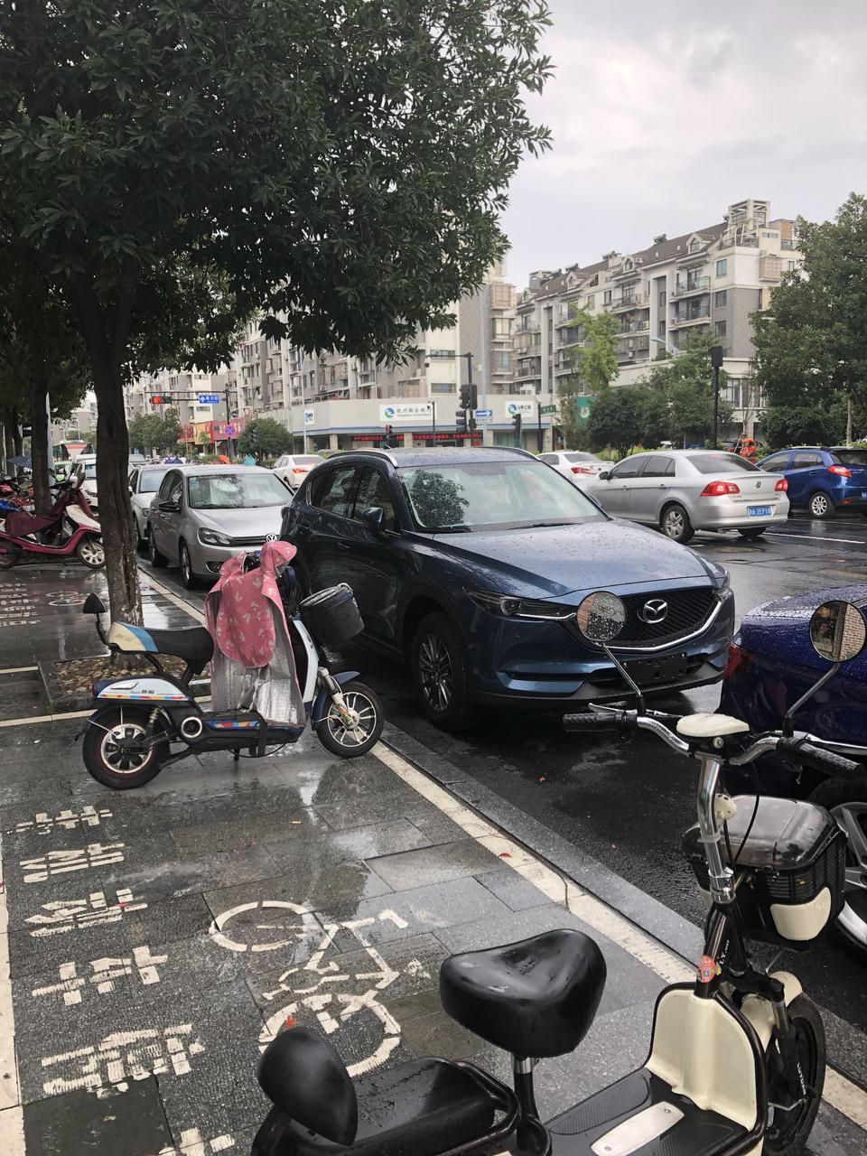 马自达cx-5-为什么我的车也是上周刚提 车载CarPlay连接总是要断的。每天上车连半天，很烦人啊