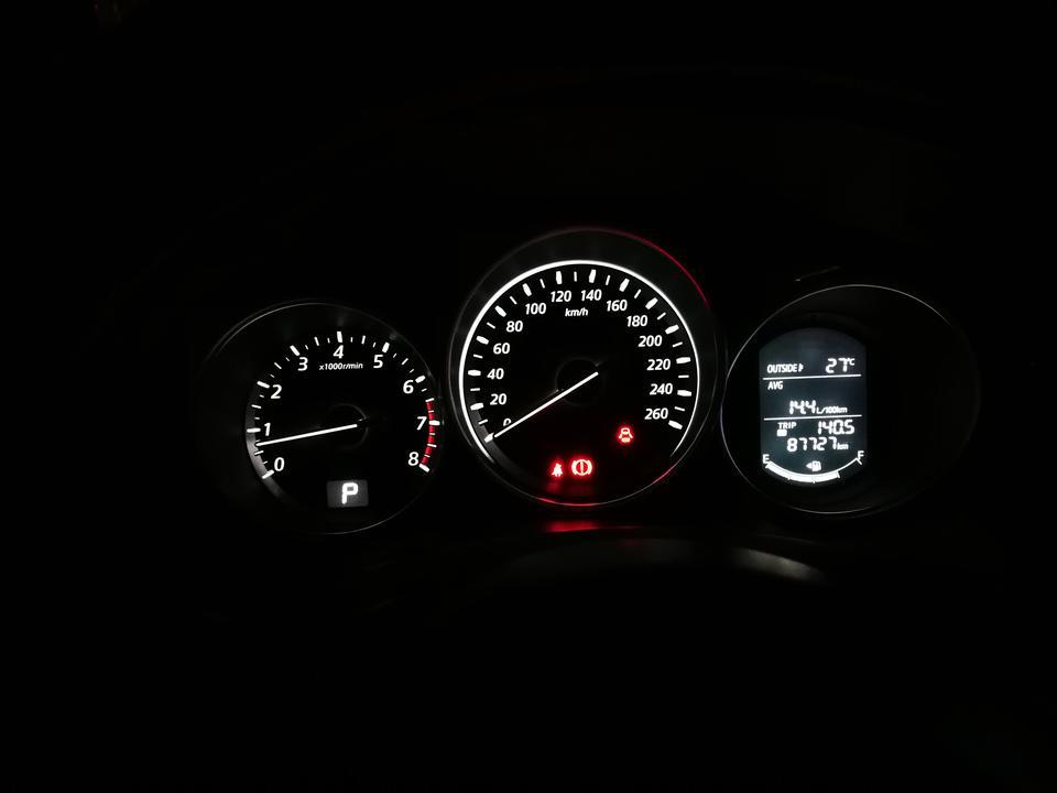 13款马自达cx-5   2.0自动舒适型，最近仪表显示平均油耗14以上，这与实际加油很不相符，需不需要刷一下ecu呢？
