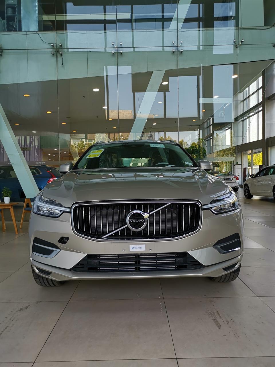 沃尔沃xc60-我的XC60弯道急踩几次刹车后，后轮就有焦糊味，请教其他车友有相同问题吗？新车627公里。
