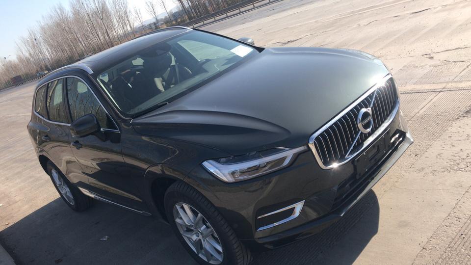 沃尔沃xc60-20款智逸豪华版居然安不了车门迎宾灯，有车友安装了吗？