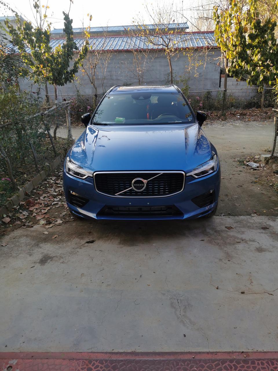 沃尔沃xc60-各位问一下你们的XC60有没有异响，昨天开车时发现往车位停时，方向盘转动有异响，行驶中倒没有，正常吗？