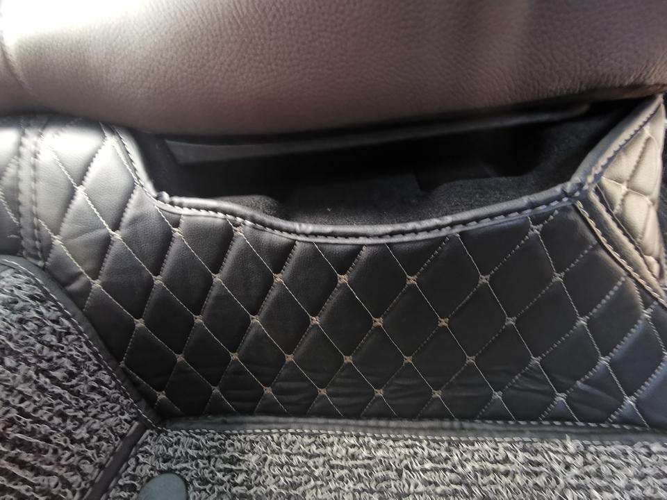 沃尔沃xc60-请问各位大大，19款xc60这个座椅下面的留的空洞是干什么用的？它被脚垫挡住了会不会有什么影响？