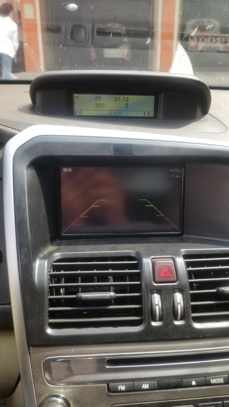 沃尔沃xc60-老款沃尔沃CX60T6如何重启这个屏幕？一直亮着求大神！