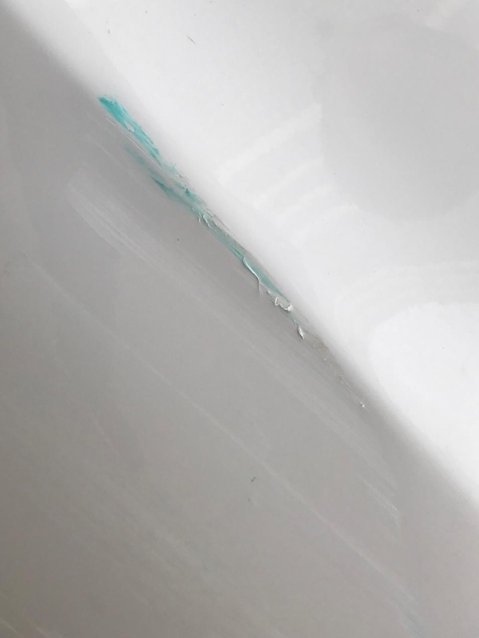 17款名图原车漆是几层漆，今天车子右后门刮蹭了一下，去修理店，修车师傅说车漆看着好像喷过、我刚提车一个月，想请专家帮我解答一下！