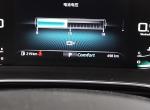 荣威rx5 max-这个电压正常不？我连大灯都没打开过，电量上不去。