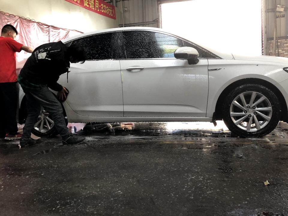 新车19款威朗 1.5s领先 三万公里 需要保养些什么项目 求告知 谢谢?
