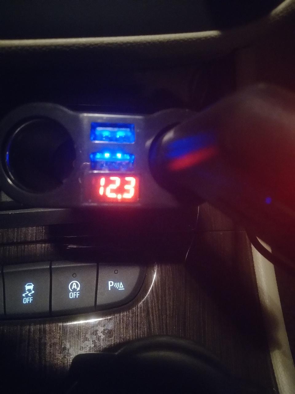 威朗-每天开车行程在150公里，但是电瓶电量过低是怎么回事。也没开空调。电量就是上不去。