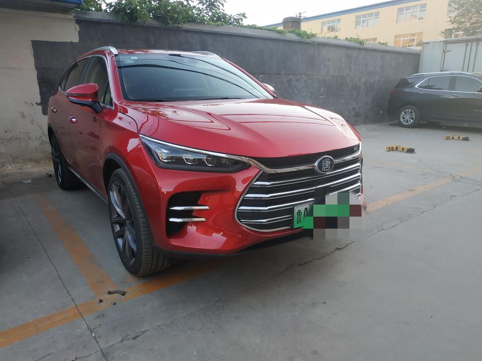 问各位老车主唐DM在高速上开都是多少油耗（110～120km/h），我的没过首保开出12.5个油