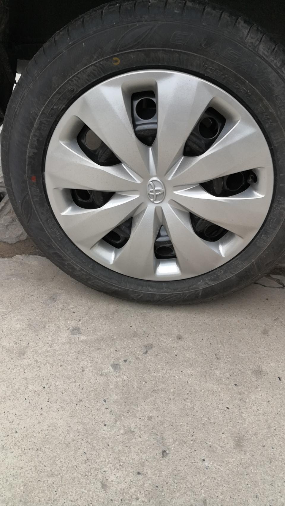 yaris l 致炫-我的车是丰田致炫魅动版的，怎么测胎压？看下我们的图是不是不足了？