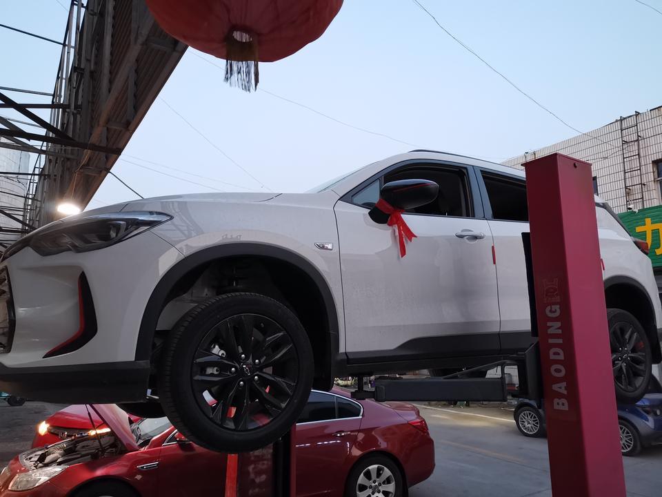 沃兰多在下车离开后,如果一时忘锁车,会一段时间后自动落锁么？