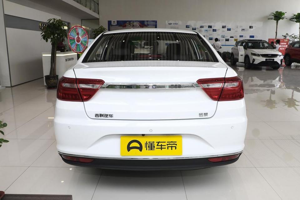 请问，吉利远景。2019升级版cvt尊贵型，按月揭落地价要多少？
