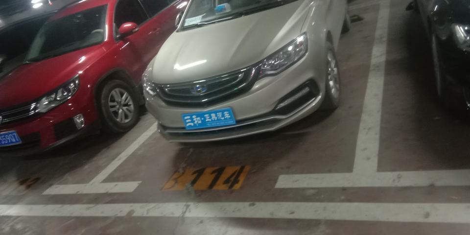 我的是18年新远景自动尊贵版，年前刚提的车，现在1000公里左右，因为我第一次开自动挡，发现在慢速行驶时，想突然提速，油门踩重点马上转速会彪到4000转左右，感觉发动机在空转，请问友友们这是否正常？