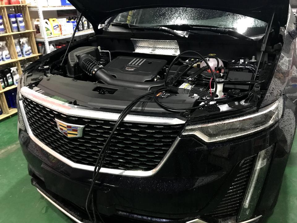 凯迪拉克xt6-xt6大家都有加装电动脚踏板吗？因为家里两个小孩都在六岁以内，就准备还是安装个脚踏板。网上买来安装，看到货有点后悔了，60多斤重。感觉对车来说是负担，增加油耗。而是电瓶接电，必定缩短电瓶寿命。大家怎么看？