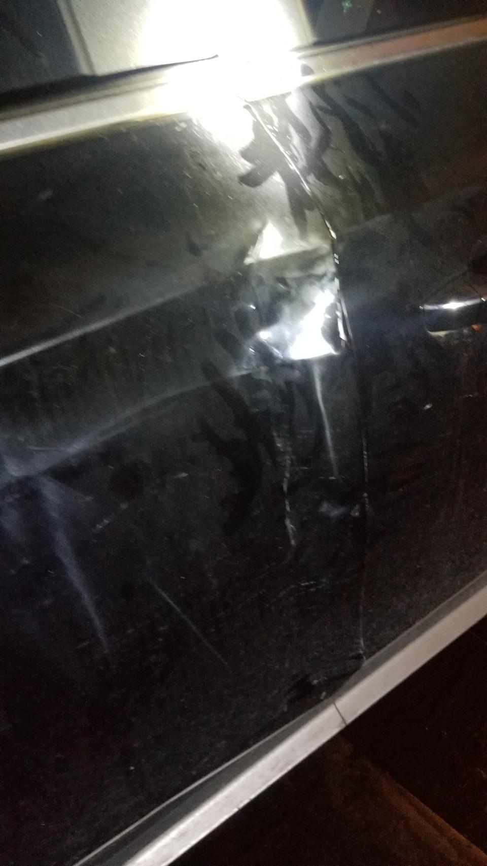 荣威rx5-倒车车门没关憋了一下    怎么修划算大佬们给点建议