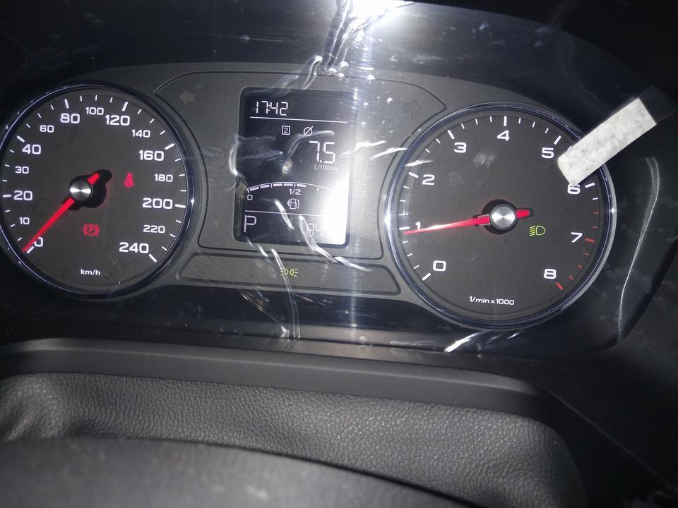 荣威rx5-你们都说RX5的油耗高，杭州市区道路，高架地面差不多个一半，7.5油怎么样？