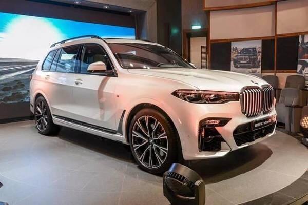 宝马X7官宣100万左右，这个价格性价比高吗？