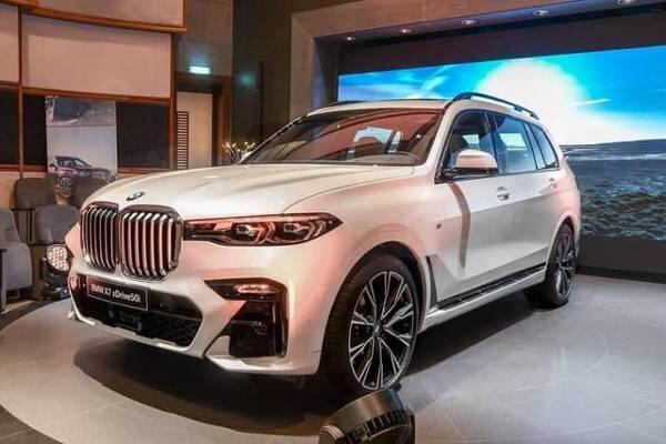 宝马X7官宣100万左右，这个价格性价比高吗？