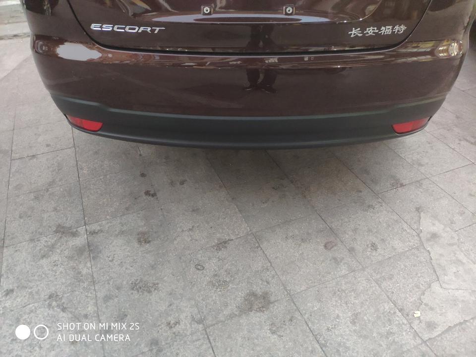 福睿斯的这两个分别是什么灯？