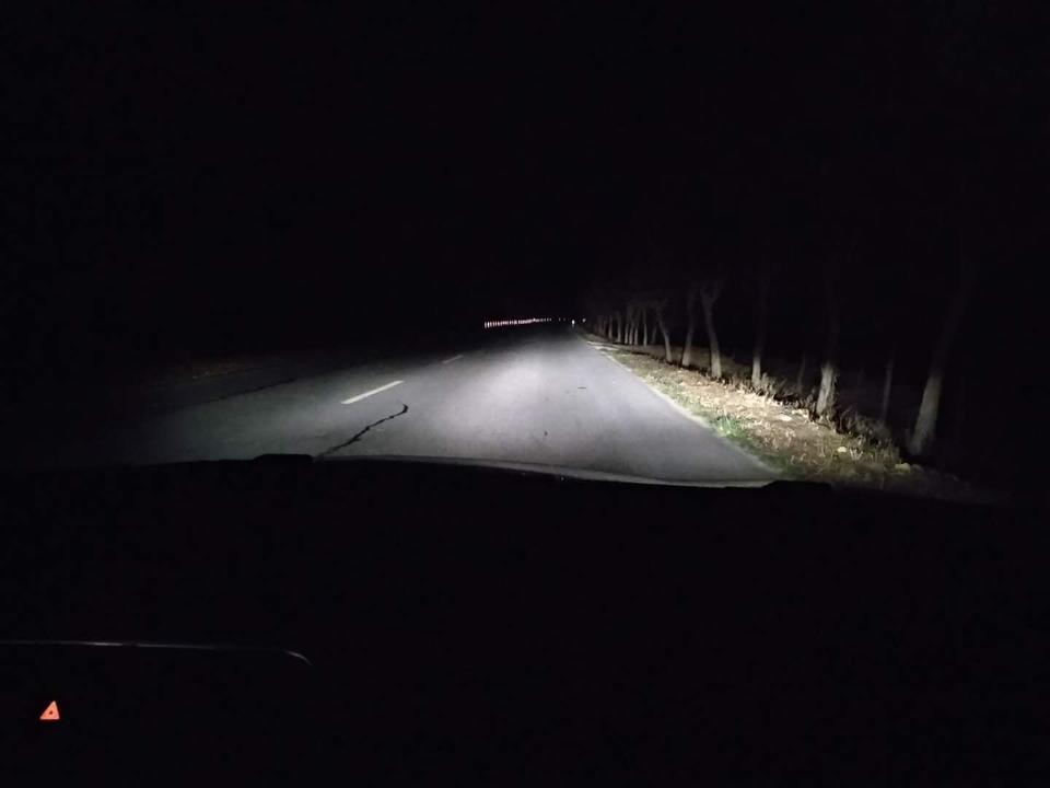 福睿斯-大家看看我这远光灯是不是有问题？